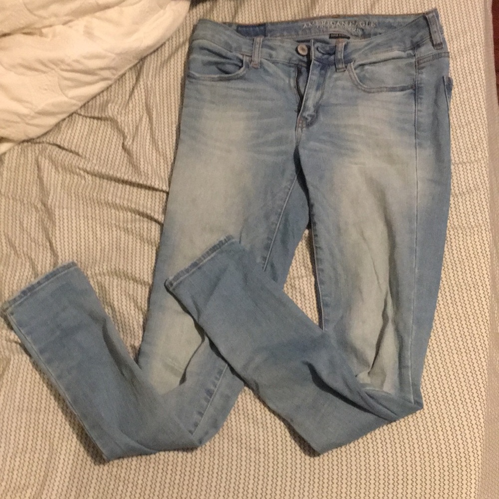 American Eagle Light Wash Jeggings Size 6 Long
